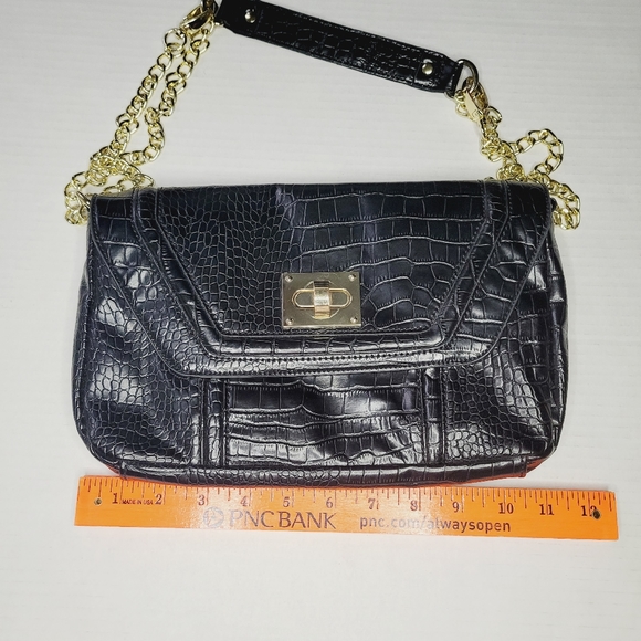 Steve Madden Shoulder Bag Black Gold Snake Embossed Patent Leather Hardware - Picture 7 of 9